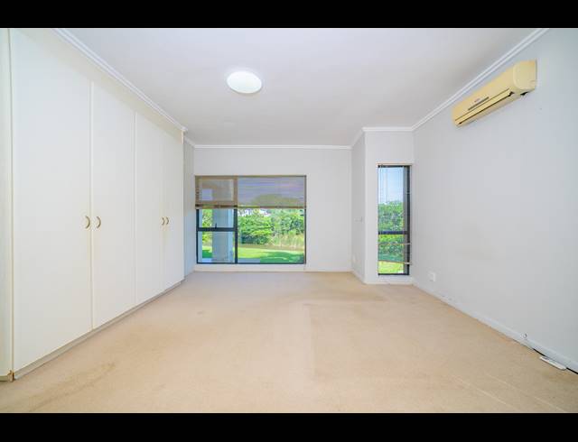 3 BEDROOM APARTMENT FOR SALE IN PALM LAKES ESTATE